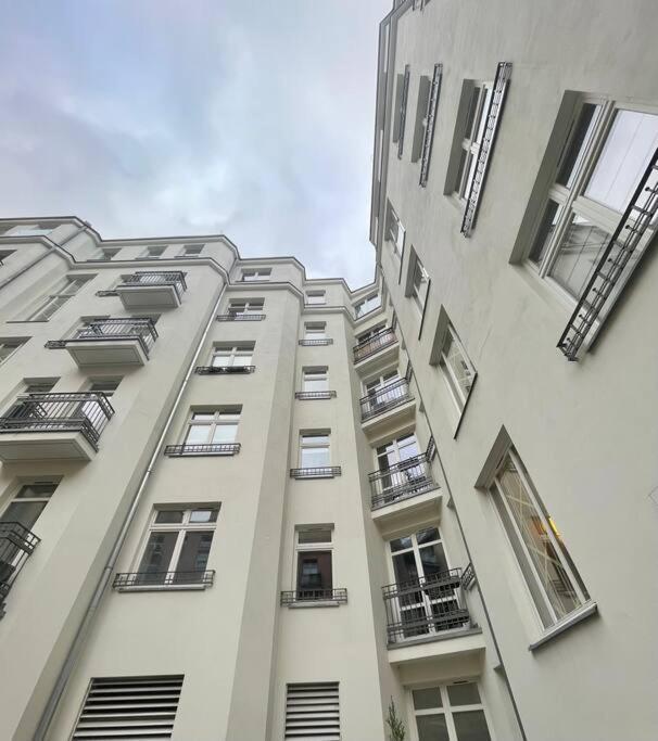 Cute Apartment Perfect For Business And Travel. 바르샤바 외부 사진